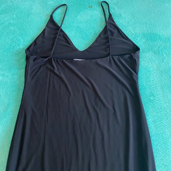 LBD From Fashion Nova - Picture 14 of 16